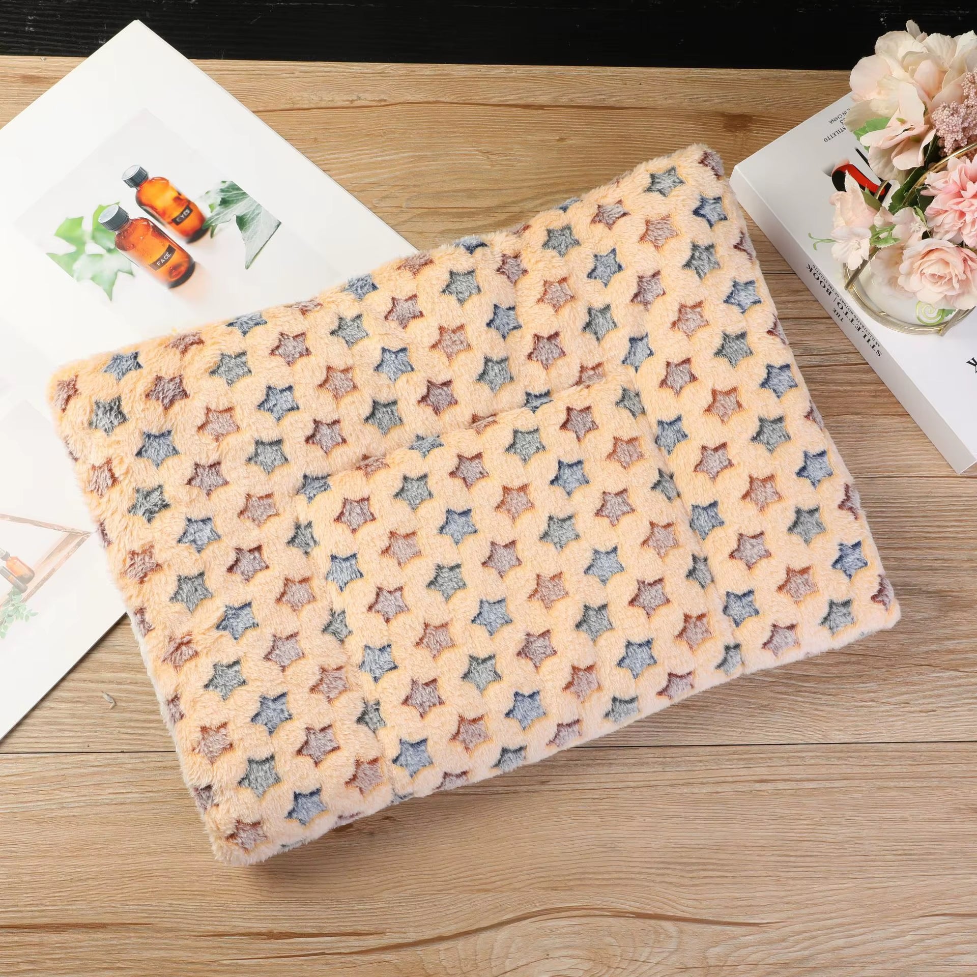 Pet Sleeping Pad Thickened Autumn and Winter Warm Floor Mat 